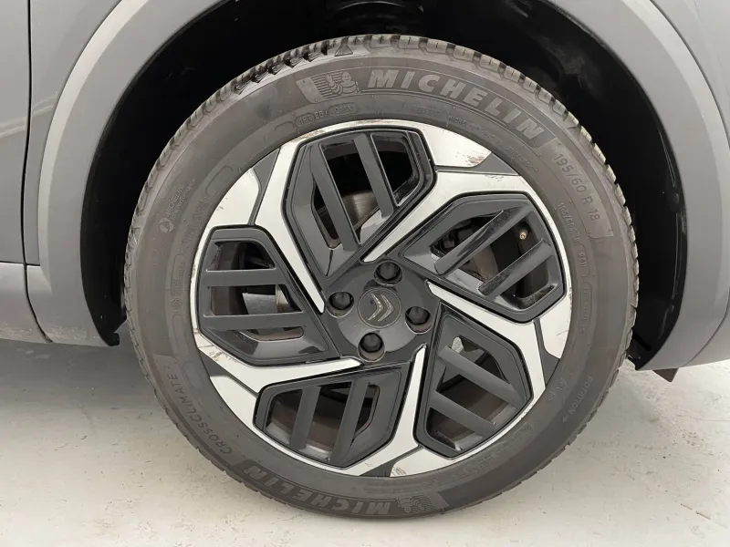 Image secondaire du véhicule 19