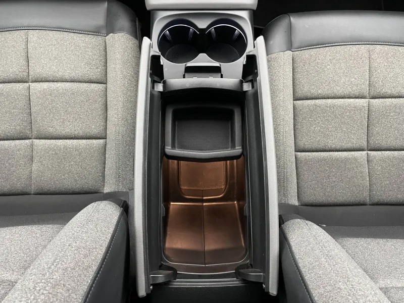 Image secondaire du véhicule 32