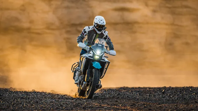 CF Moto 450MT : Face avant