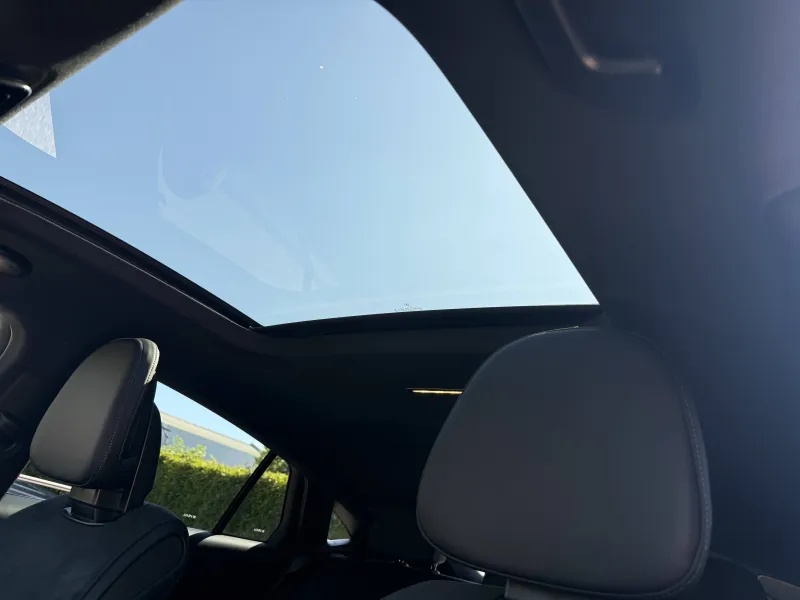 Image secondaire du véhicule 12