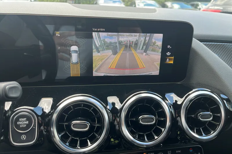 Image secondaire du véhicule 23