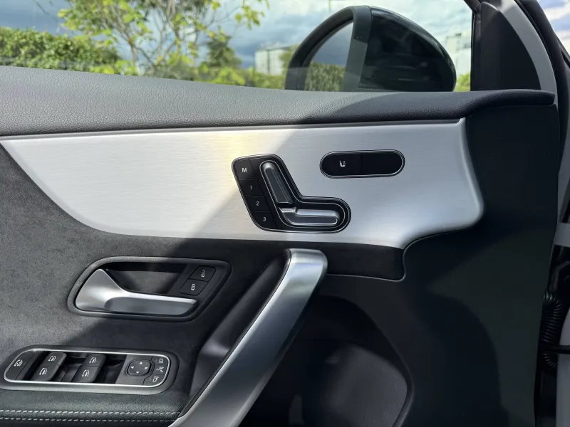 Image secondaire du véhicule 12