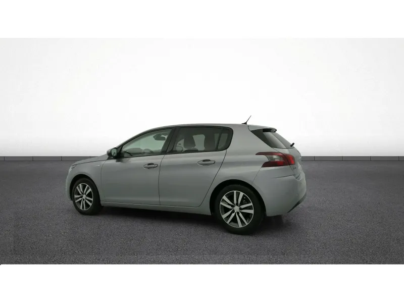 Image secondaire du véhicule 6