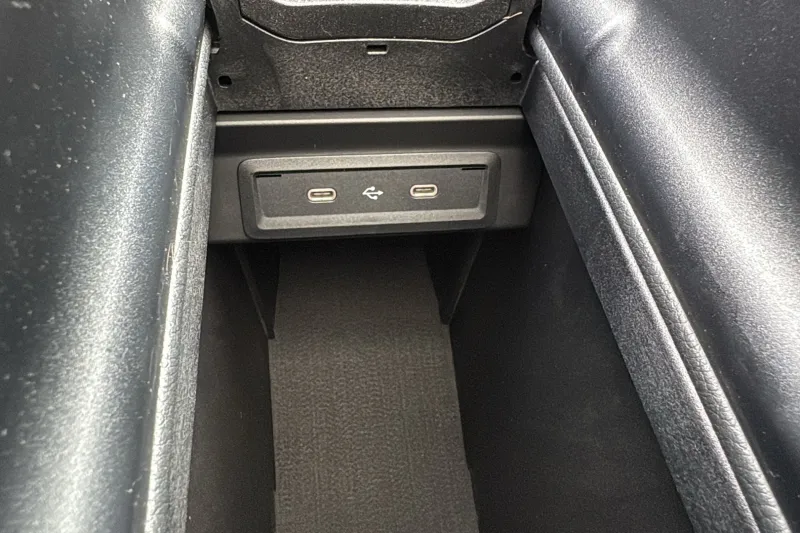 Image secondaire du véhicule 33