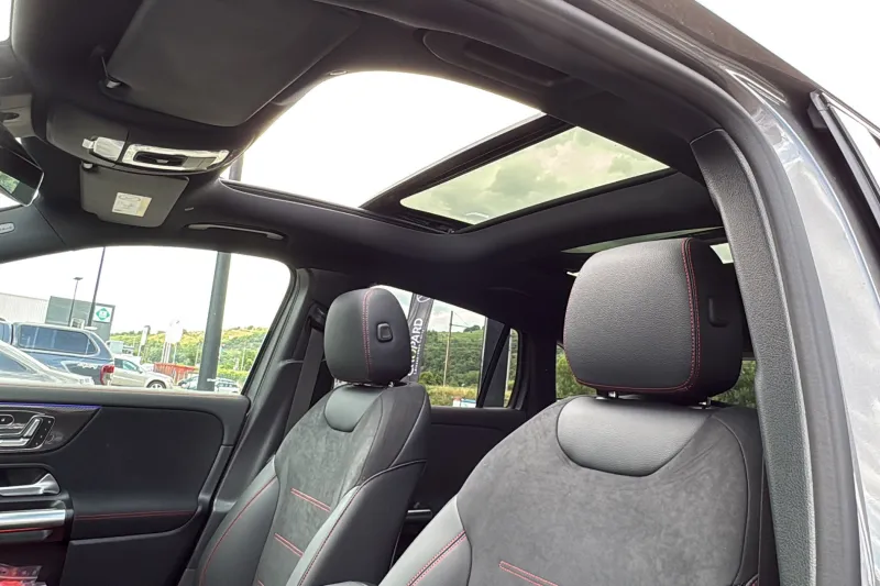 Image secondaire du véhicule 34