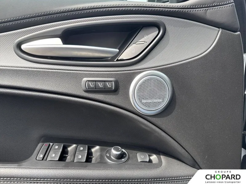 Image secondaire du véhicule 15