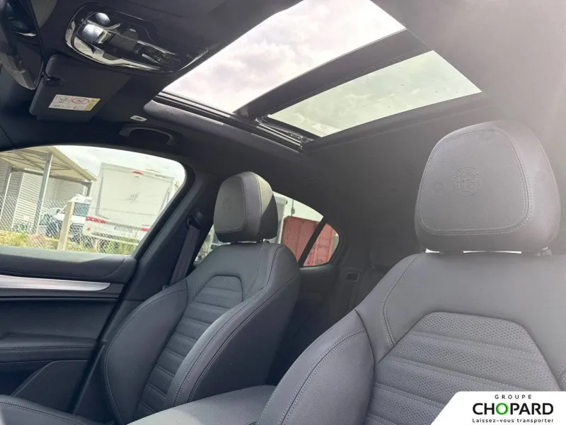 Image secondaire du véhicule 19