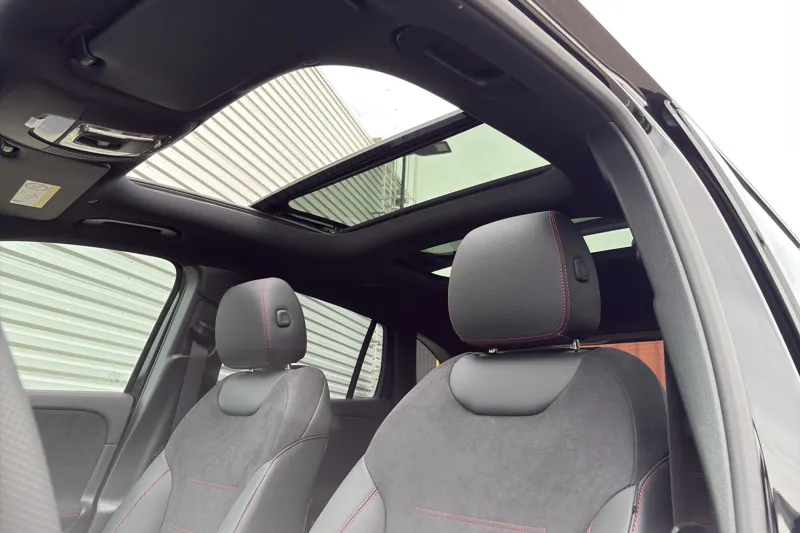 Image secondaire du véhicule 30