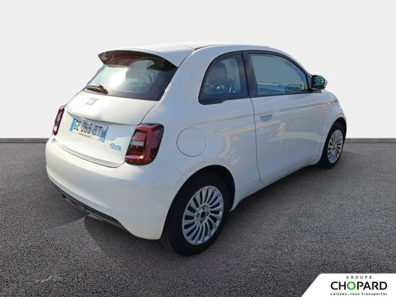 Image secondaire du véhicule 4