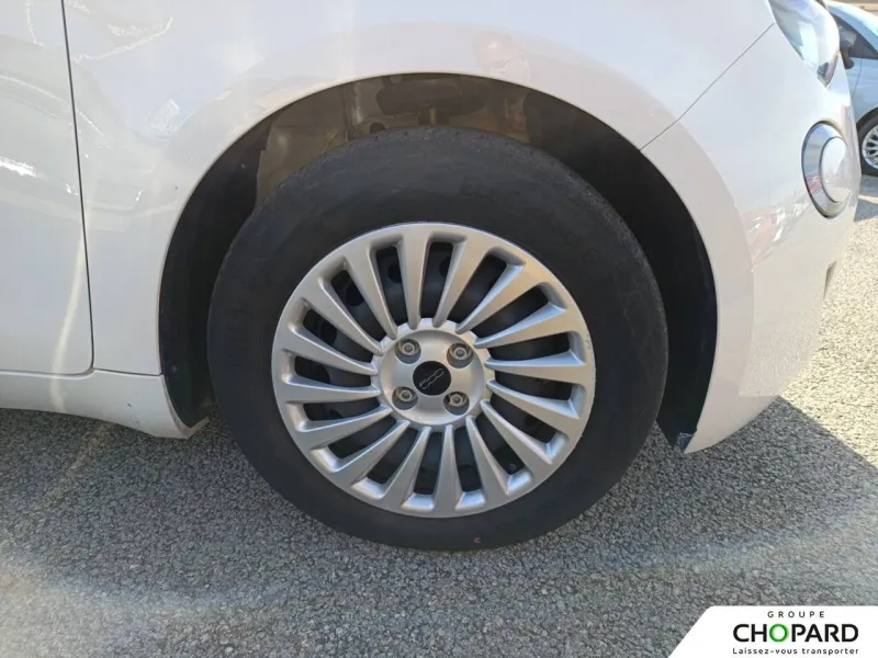 Image secondaire du véhicule 23