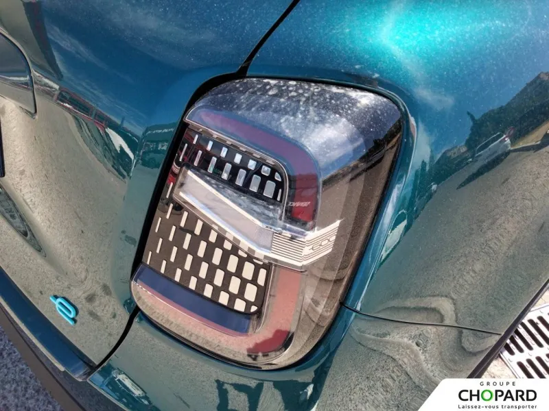 Image secondaire du véhicule 24