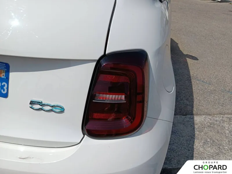 Image secondaire du véhicule 24