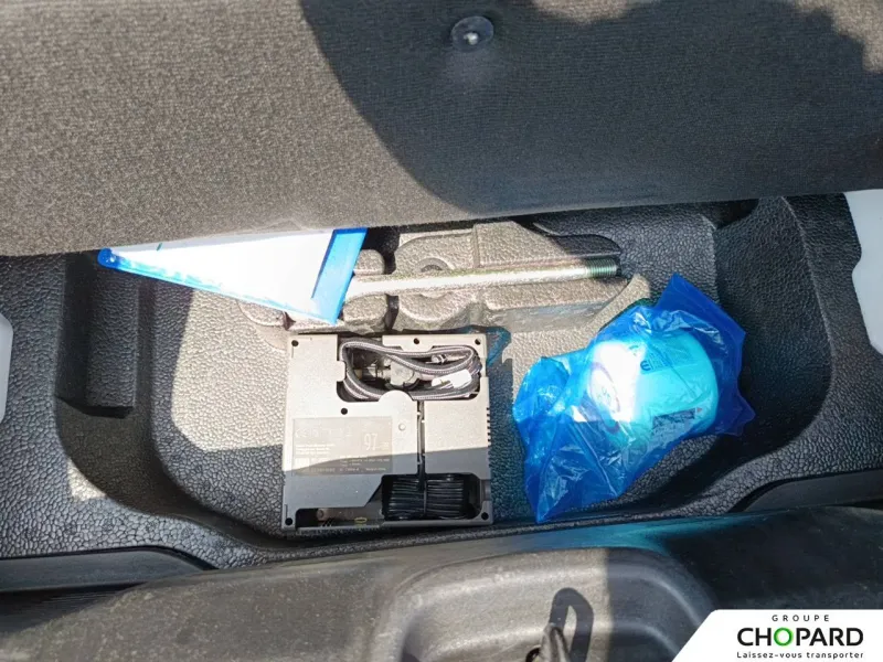 Image secondaire du véhicule 25