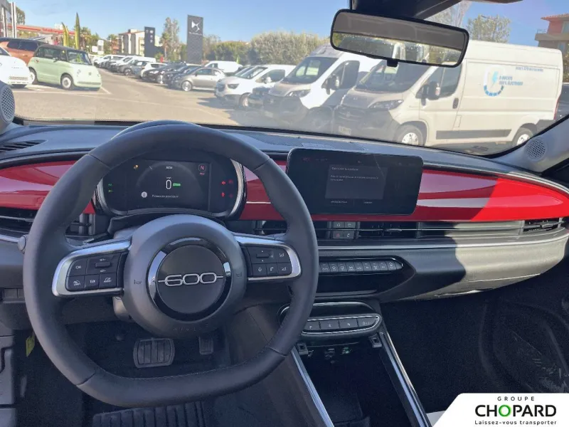 Image secondaire du véhicule 4