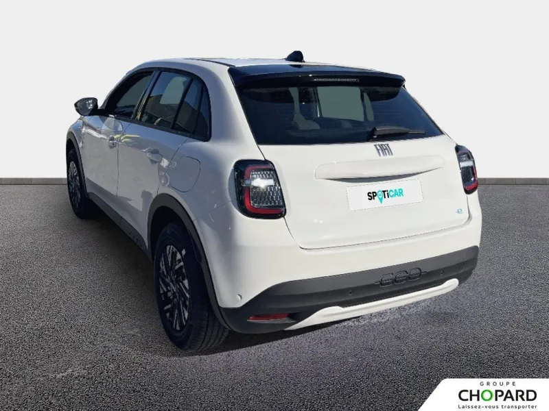 Image secondaire du véhicule 9