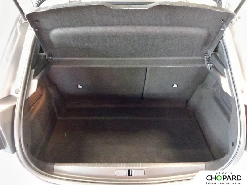 Image secondaire du véhicule 9