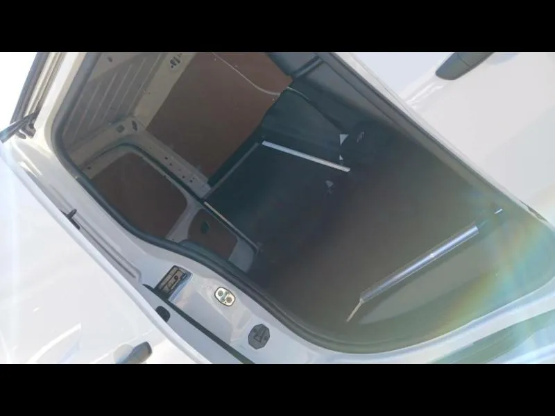 Image secondaire du véhicule 12