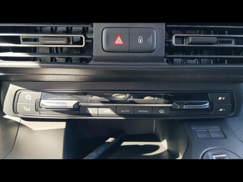 Image secondaire du véhicule 21