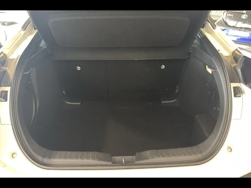 Image secondaire du véhicule 10