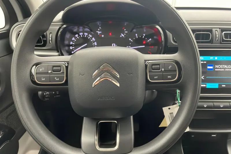 Image secondaire du véhicule 12