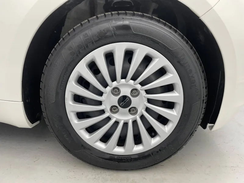 Image secondaire du véhicule 19