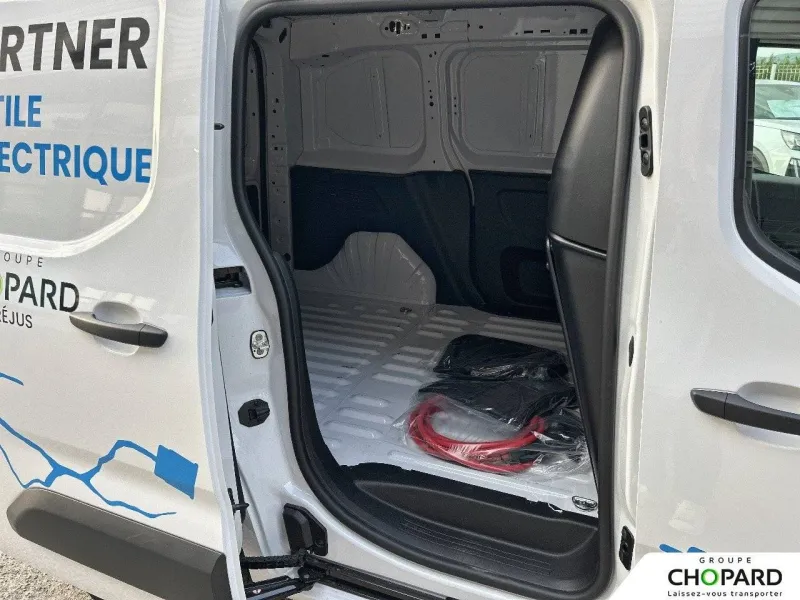 Image secondaire du véhicule 12