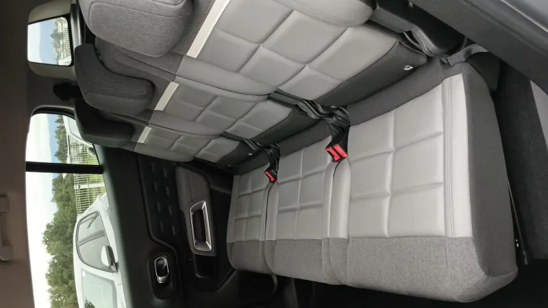 Image secondaire du véhicule 12