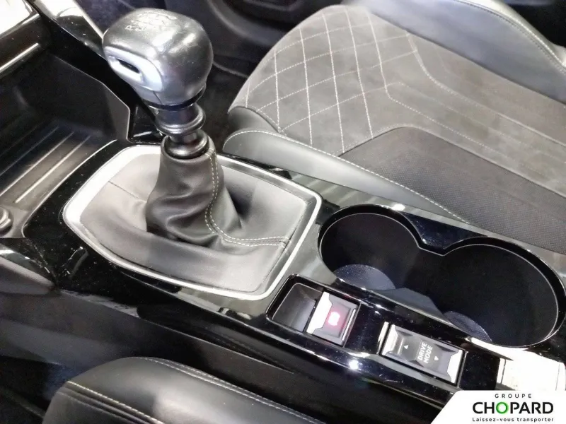 Image secondaire du véhicule 23