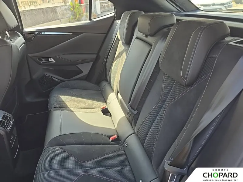 Image secondaire du véhicule 11