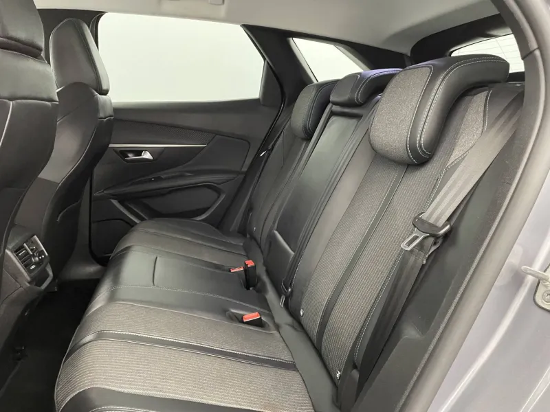 Image secondaire du véhicule 16