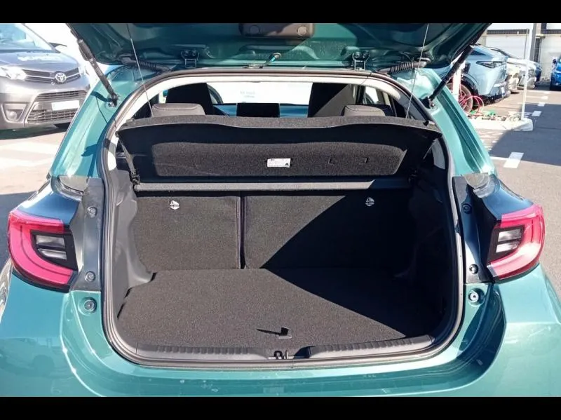 Image secondaire du véhicule 10