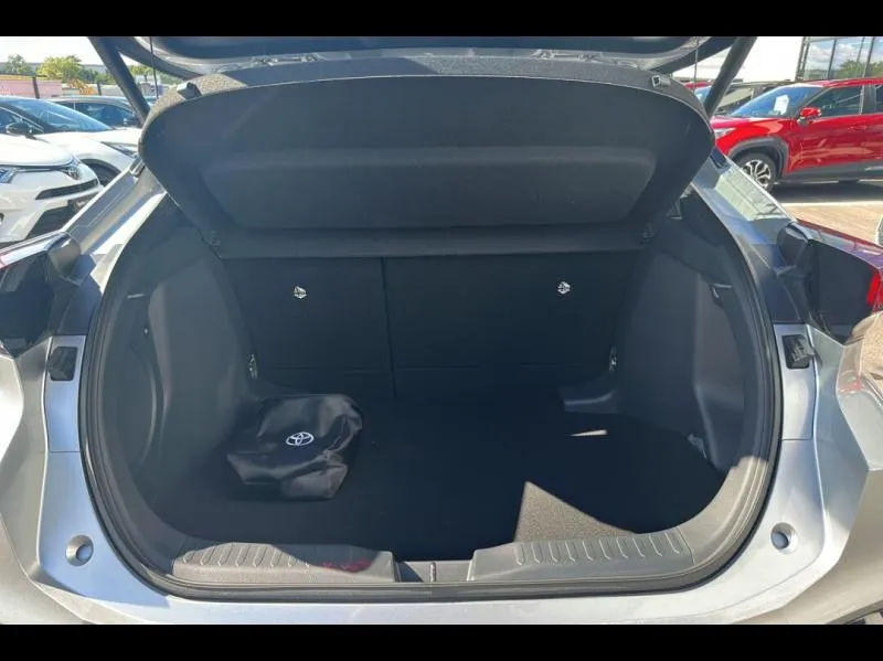 Image secondaire du véhicule 10