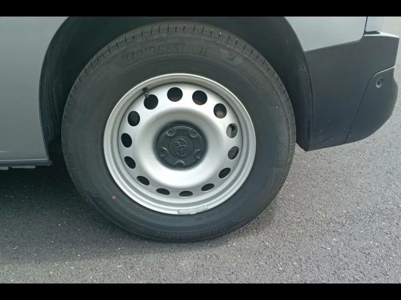 Image secondaire du véhicule 12