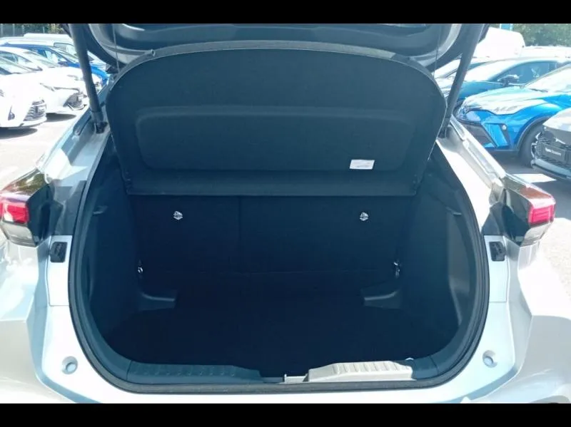 Image secondaire du véhicule 10