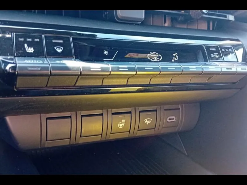 Image secondaire du véhicule 19