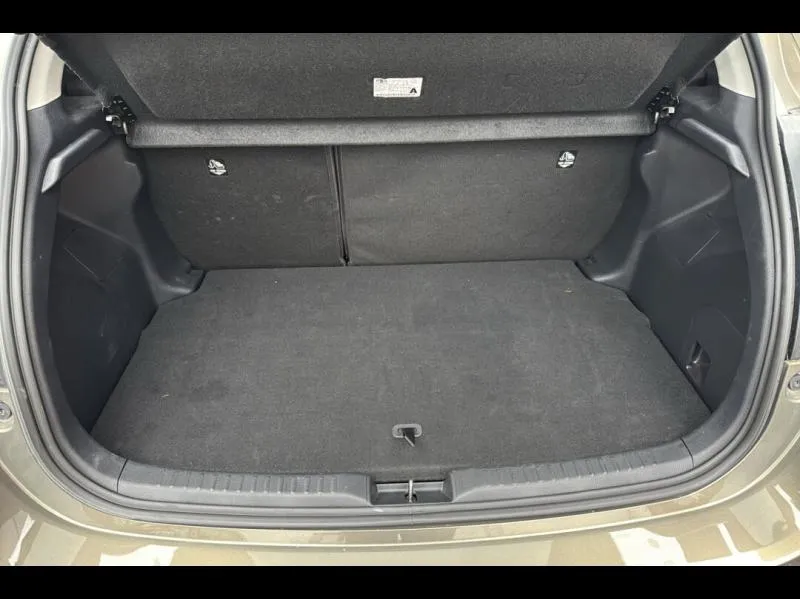 Image secondaire du véhicule 10