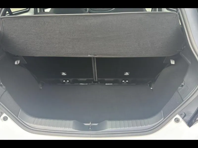 Image secondaire du véhicule 10