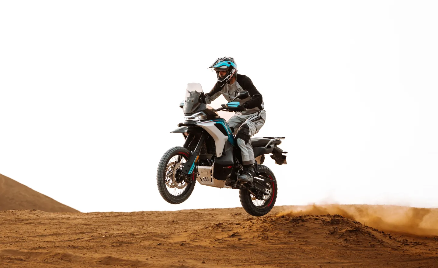 CF Moto 800MT-X : roue arrière