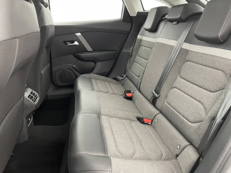 Image secondaire du véhicule 16