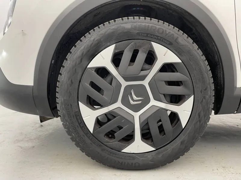 Image secondaire du véhicule 18