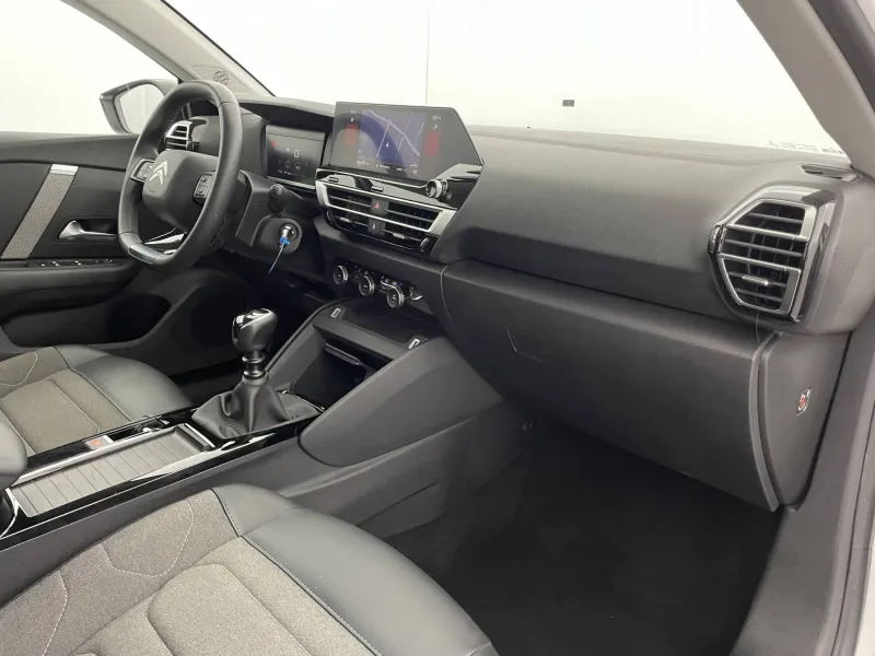 Image secondaire du véhicule 25