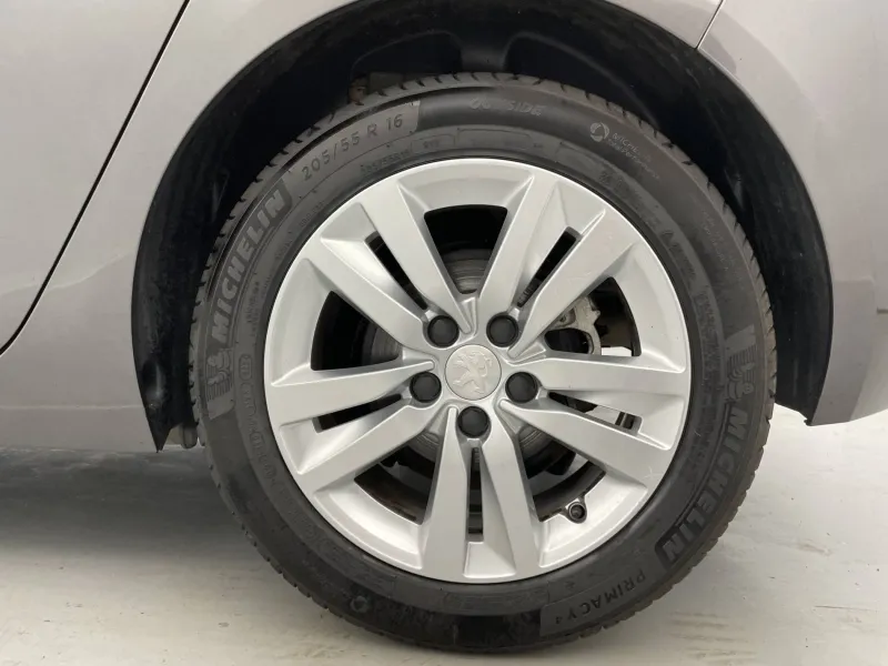 Image secondaire du véhicule 17