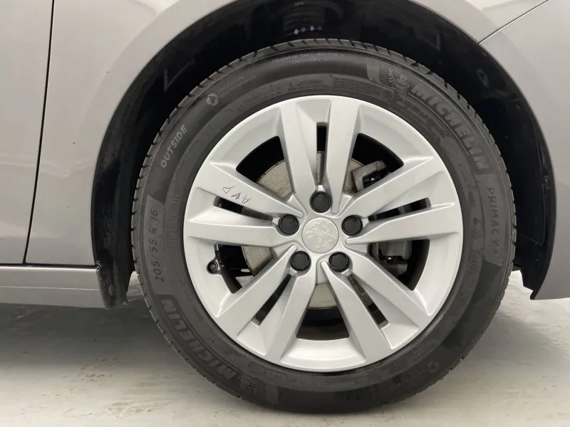 Image secondaire du véhicule 19