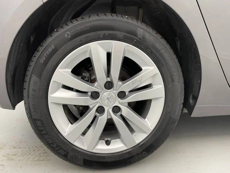 Image secondaire du véhicule 20