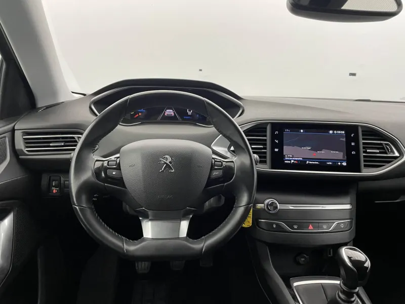 Image secondaire du véhicule 23