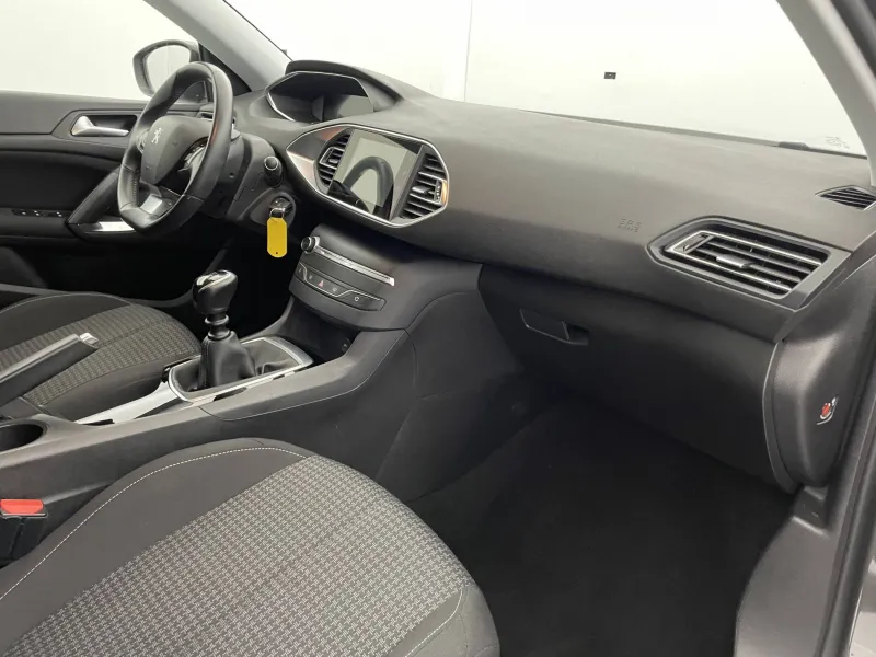 Image secondaire du véhicule 25