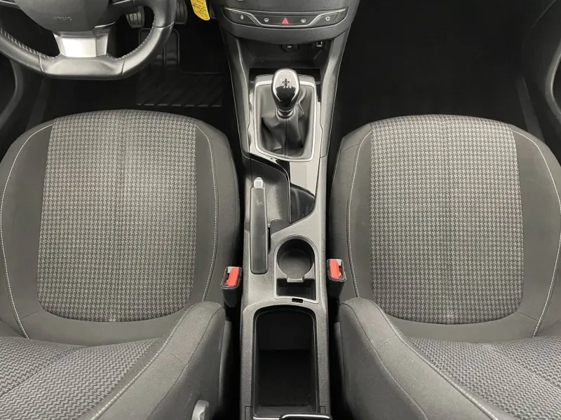 Image secondaire du véhicule 28