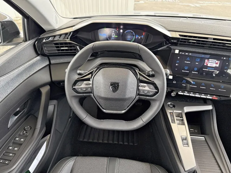 Image secondaire du véhicule 9