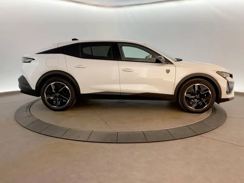 Image secondaire du véhicule 4