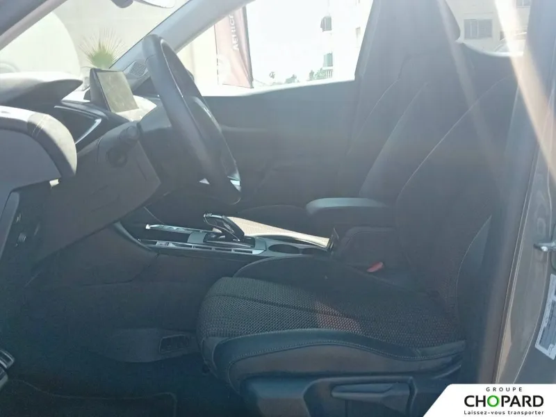 Image secondaire du véhicule 10